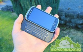    Motorola - Motorola Cliq 2