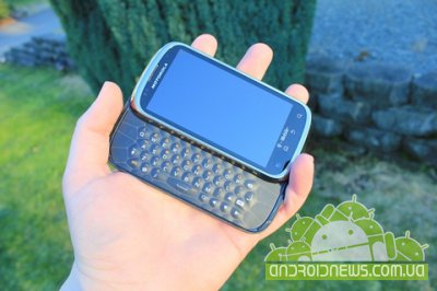    Motorola - Motorola Cliq 2