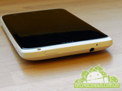     HTC One X -     