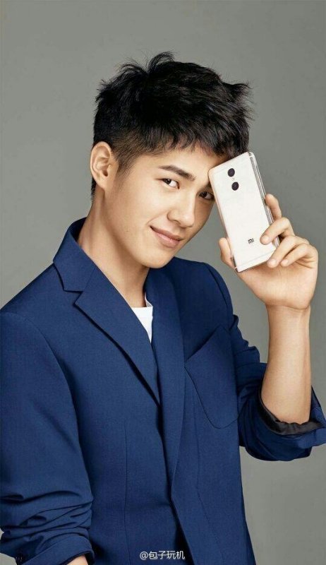 Xiaomi Redmi Pro   5,5- OLED-