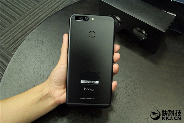 Huawei Honor Note 9:    ,    